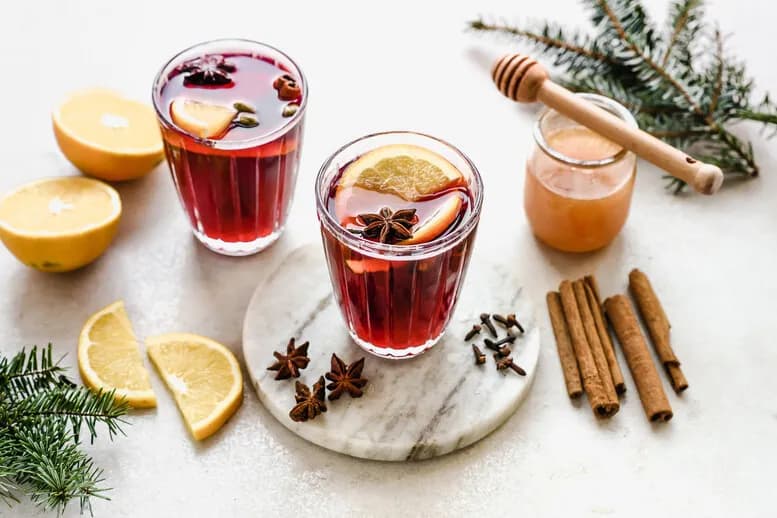 Jak pić grzańca, by w pełni cieszyć się jego smakiem i aromatem