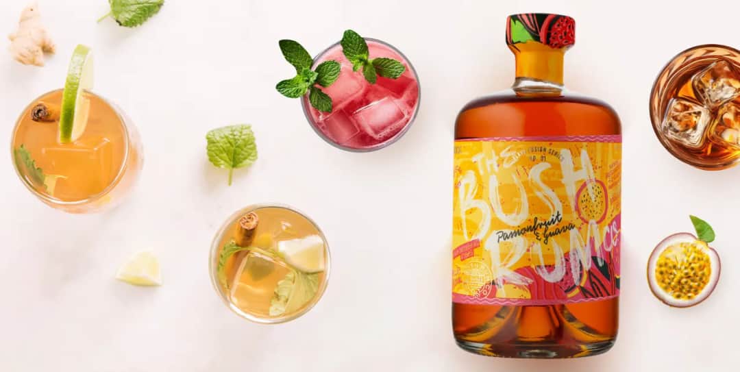 Pyszne drinki z białego rumu, które zachwycą Twoich gości